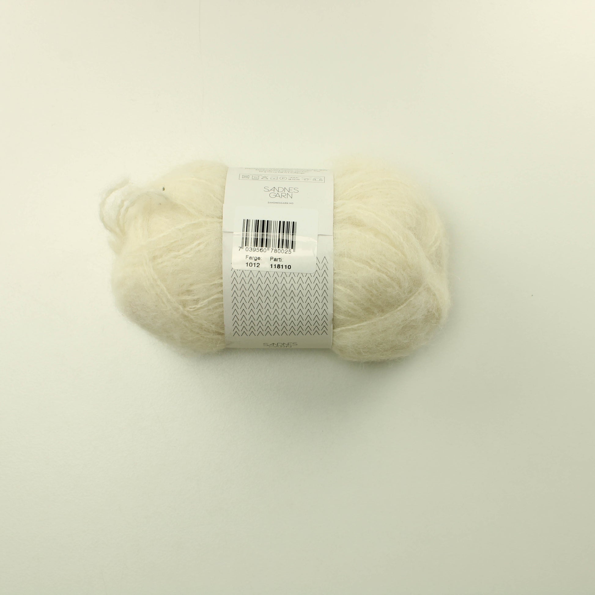 Sandnes Garn Borstet Alpakka - 1012 Lankapussi 28