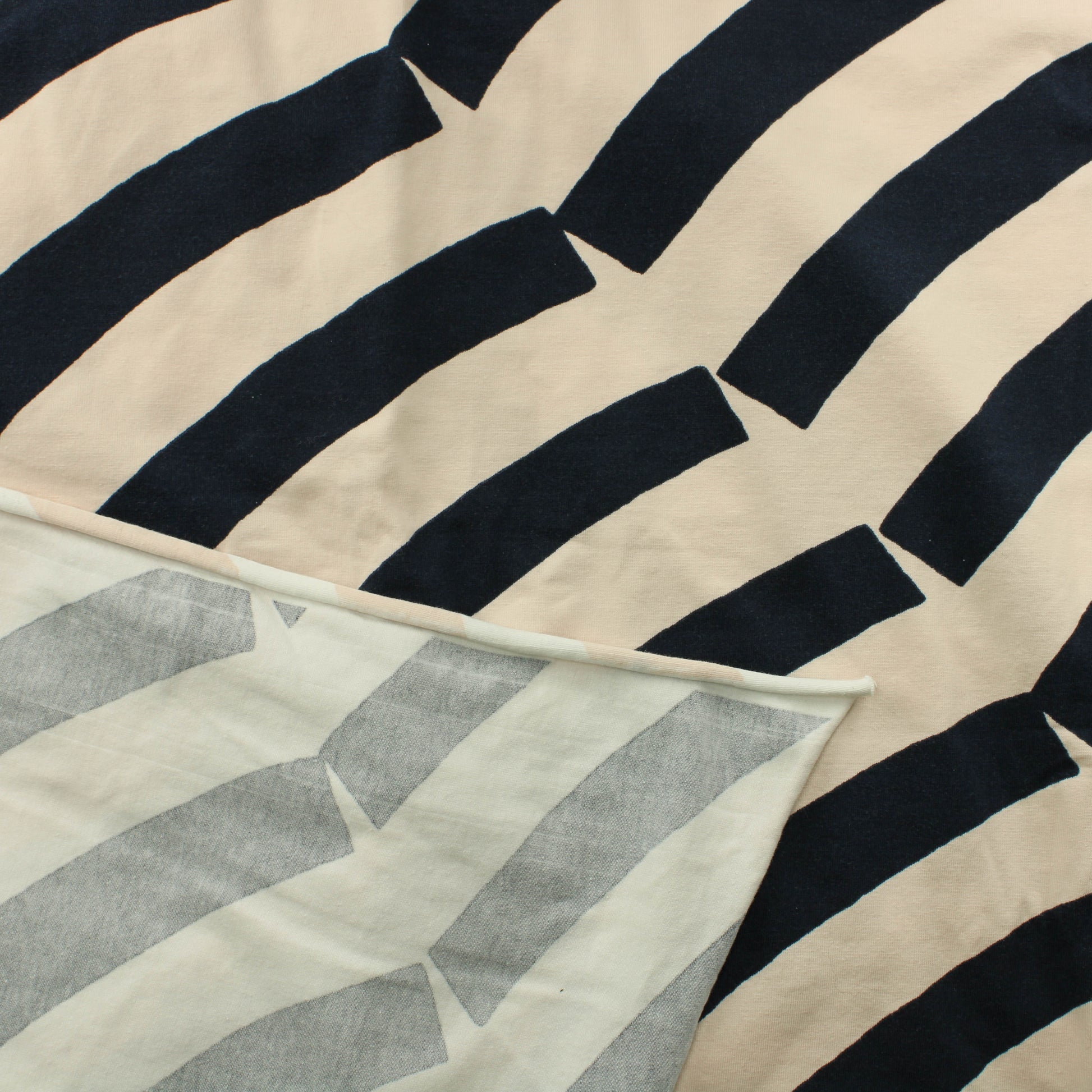 Haalean pinkki tummansini kuvioinen Trikoo - Pala