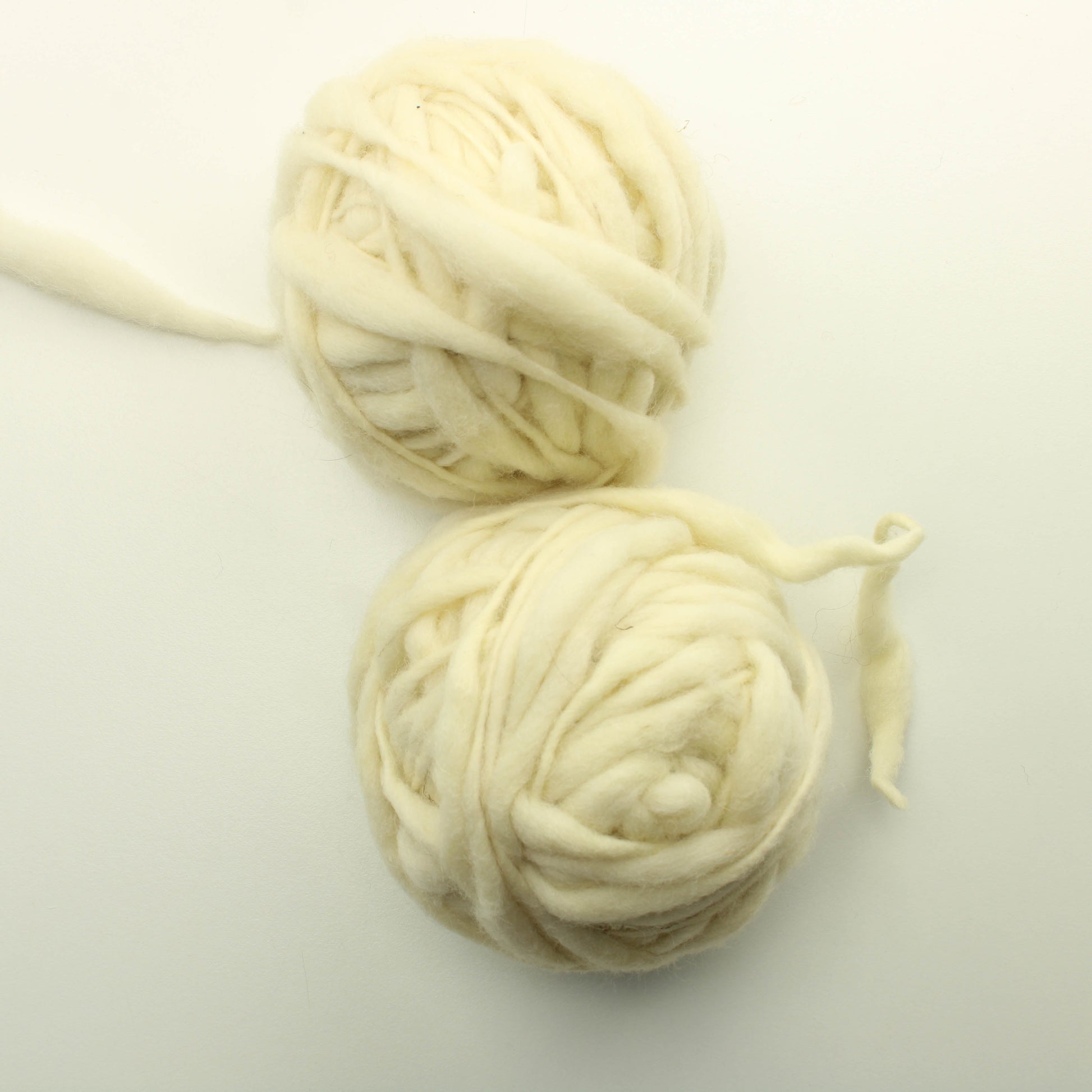 Knit Collage luonnonvalkoinen jättilanka 200g - Lankapussi 314