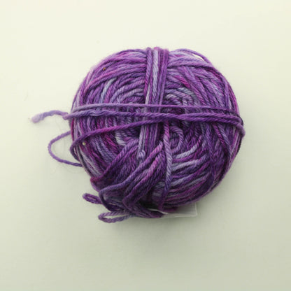 Handu Handdyed BFL 72g - Kaikki Lilat
