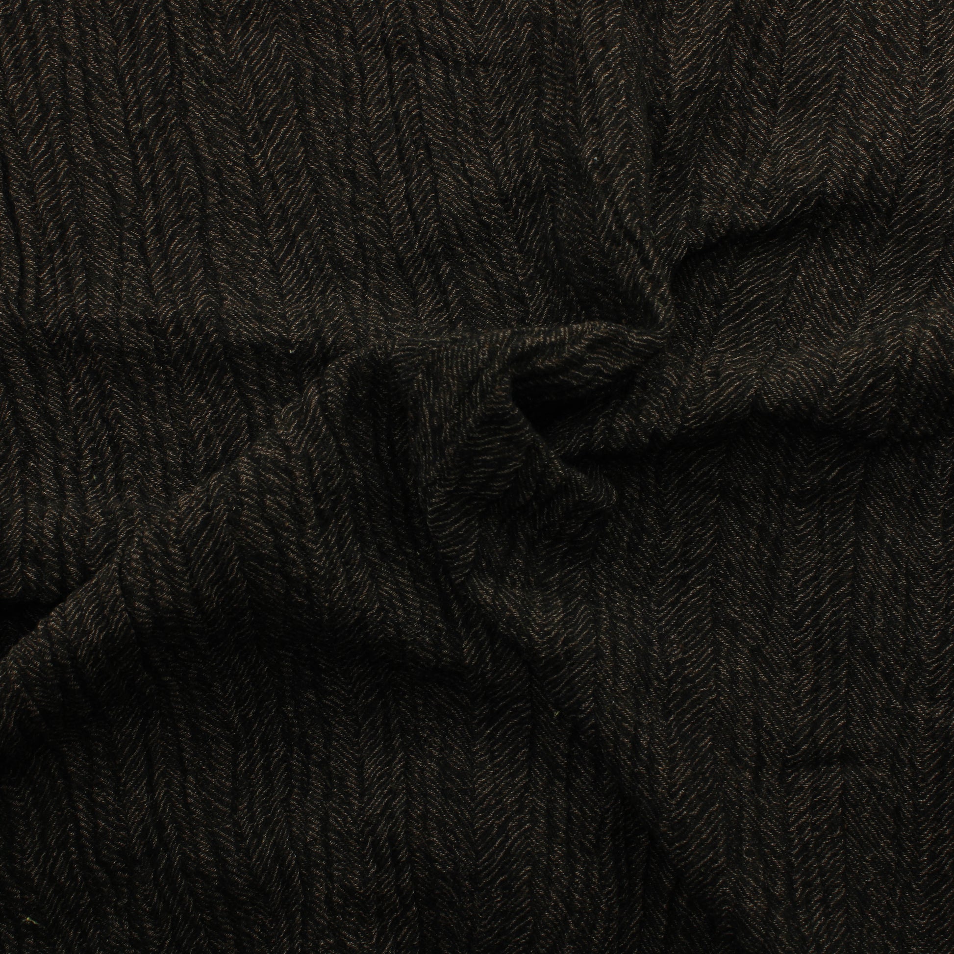 Ruskeanmusta Ryppy Viskoosi - Pala