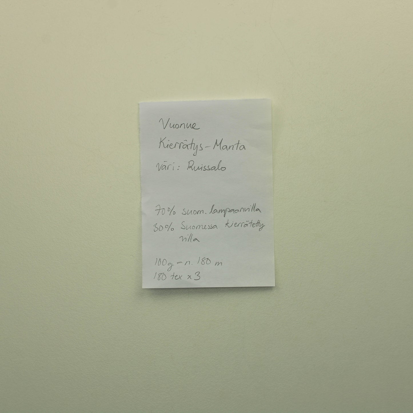 Vuonue Kierrätys Manta 180 tex x3 - Ruissalo Lankapussi 