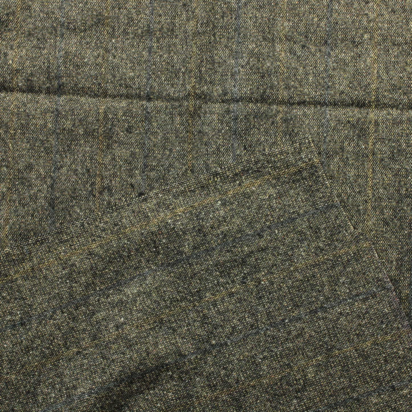 Harmaa pystyraitainen Villasekoitekangas - Palapaketti