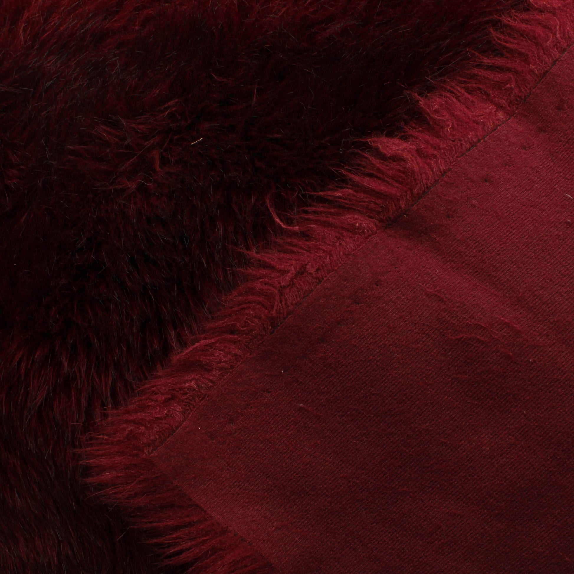 Tummanpunainen Tekoturkis - Pala