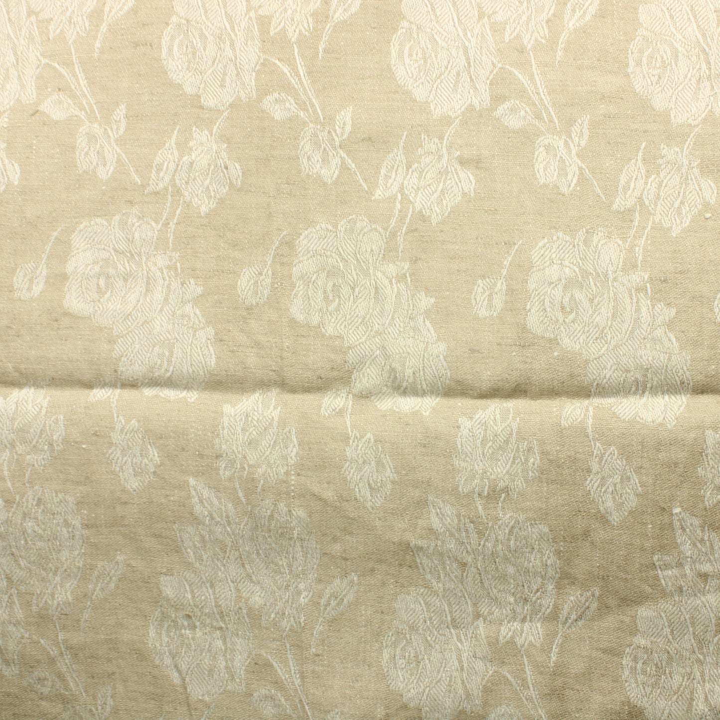 Kudotut ruusukuviot Pellava - Pala