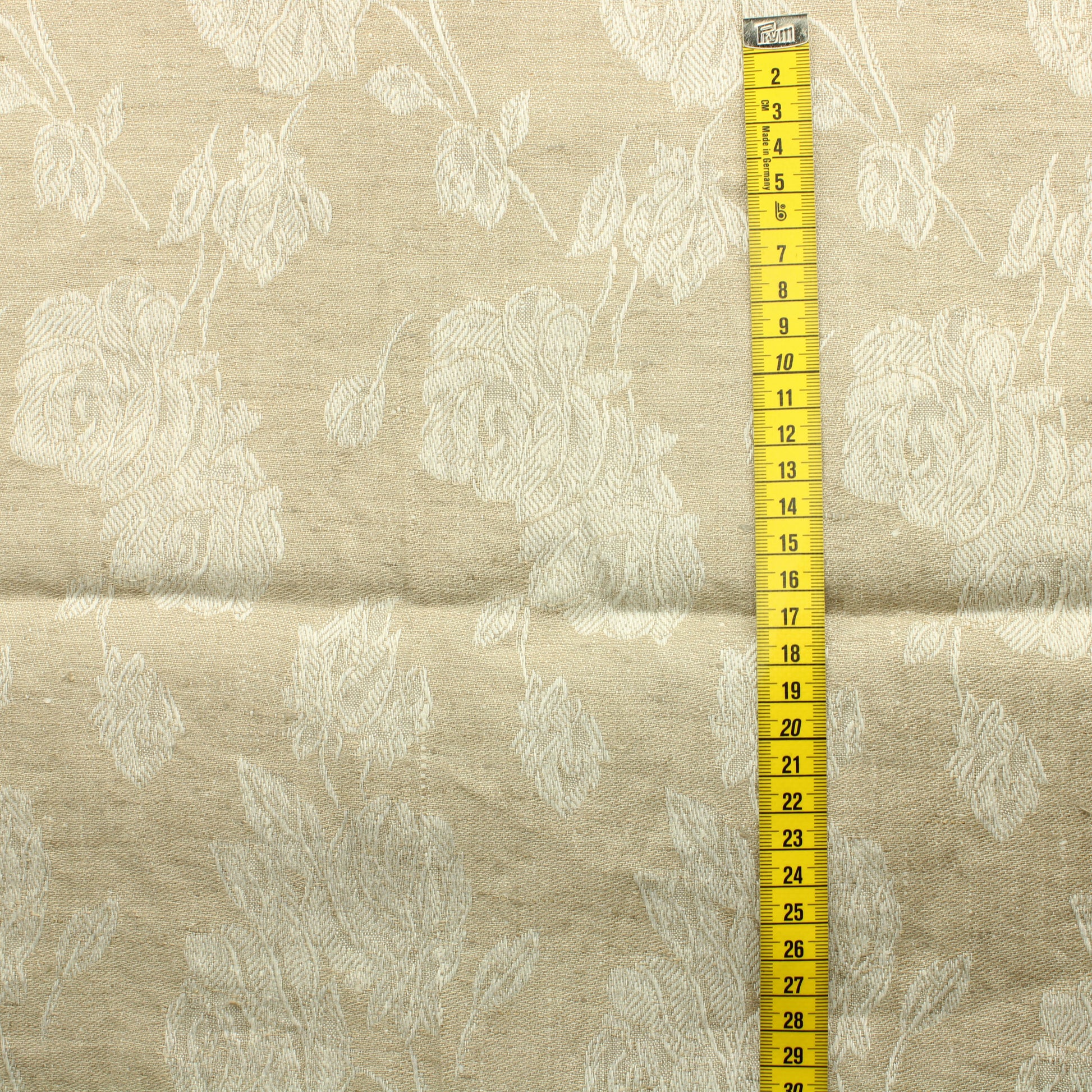 Kudotut ruusukuviot Pellava - Pala