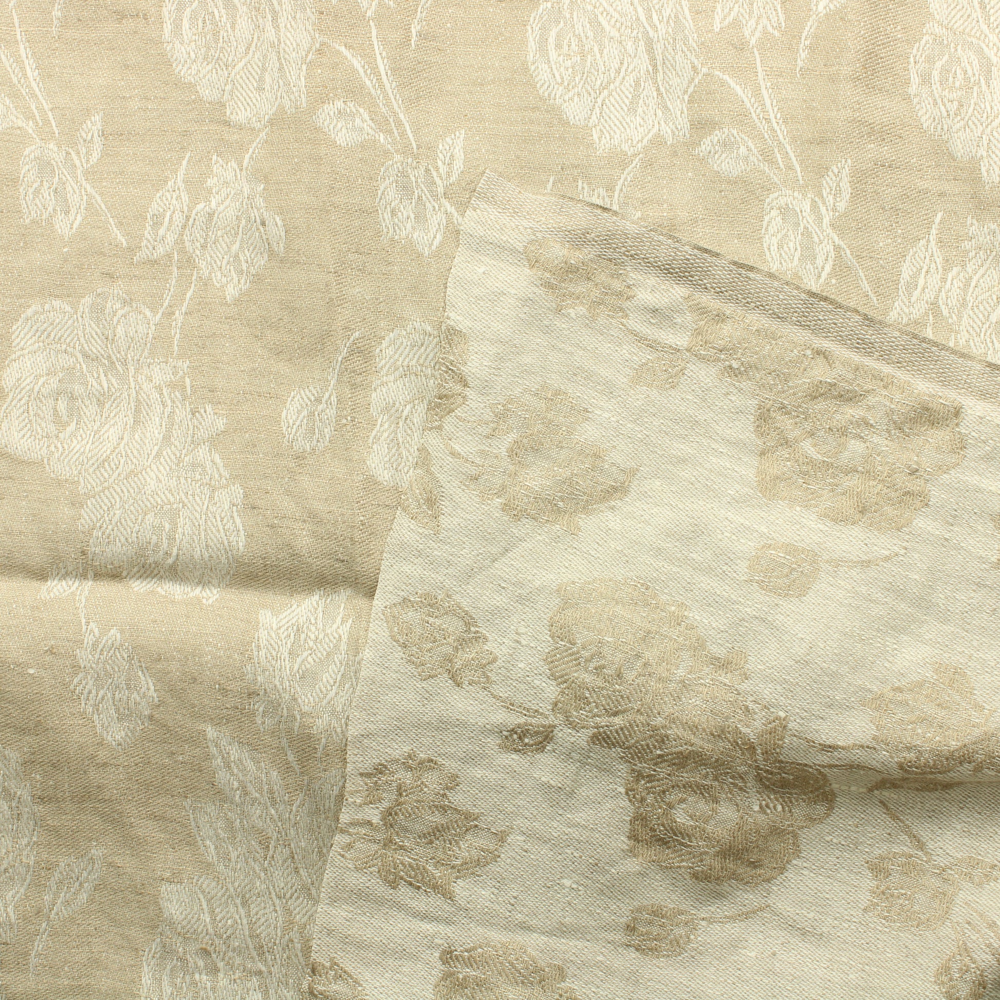 Kudotut ruusukuviot Pellava - Pala