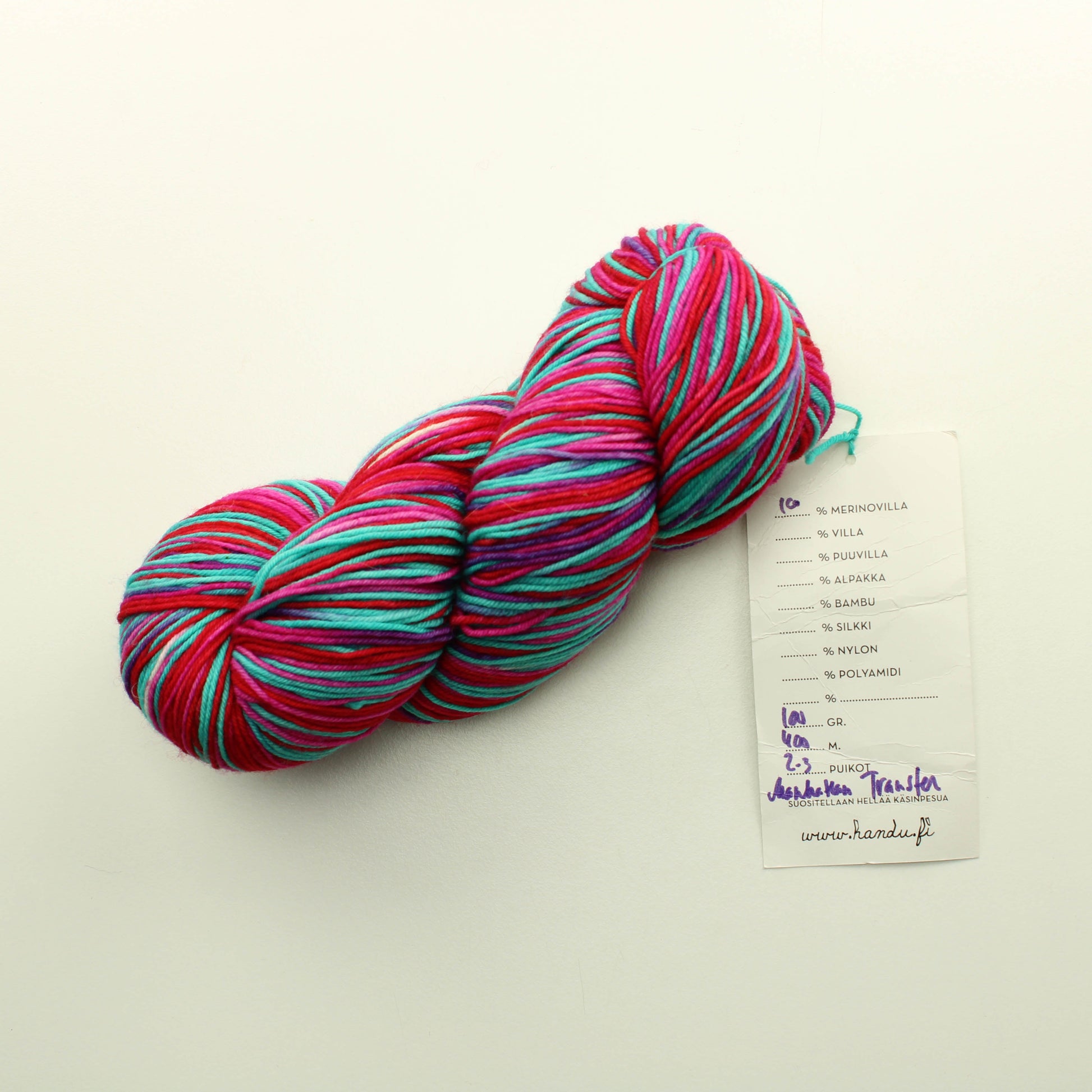Handu Handdyed Merino fingering - Manhattan Transfer