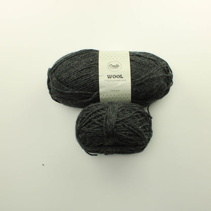 Create with Adlibris Wool - Dark Grey Lankapussi 301