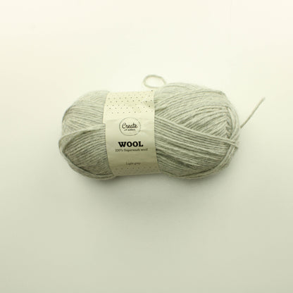 Create with Adlibris Wool 94g - Light Grey 
