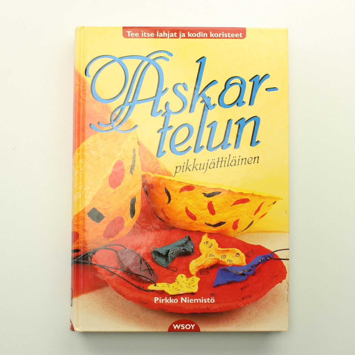 Pirkko Niemistö: Askartelun pikkujättiläinen