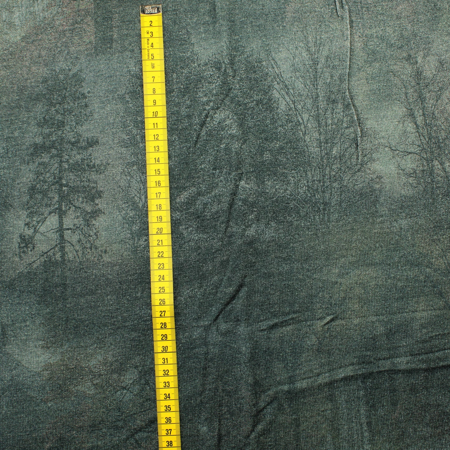 Utuinen metsä Neulos - Pala