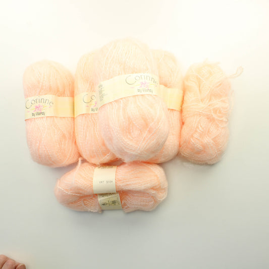 Wendy Corinne - 647 Lankapussi 160 (250g)