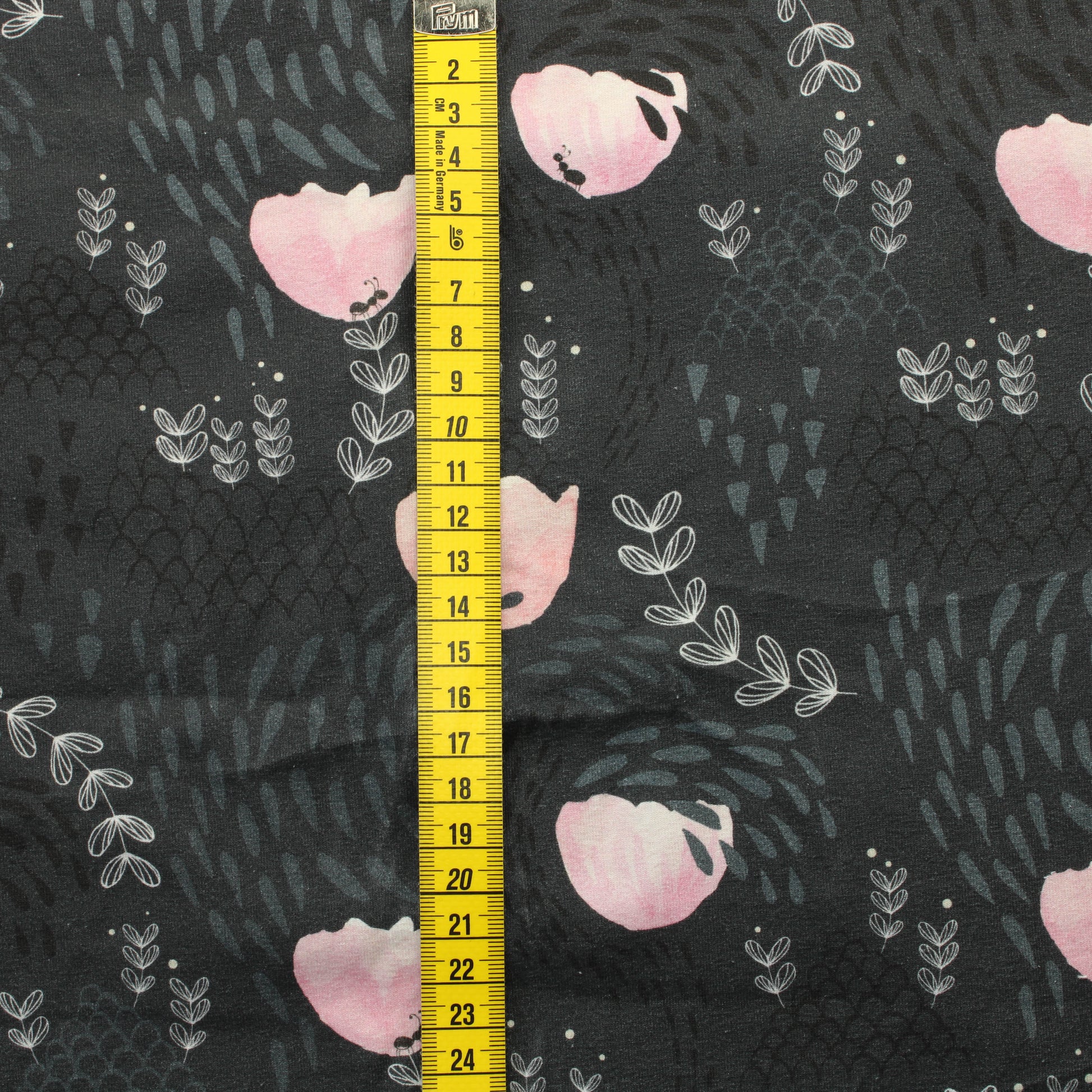 Viikuna Desing Takapihan löytöretki Trikoo - Palapaketti