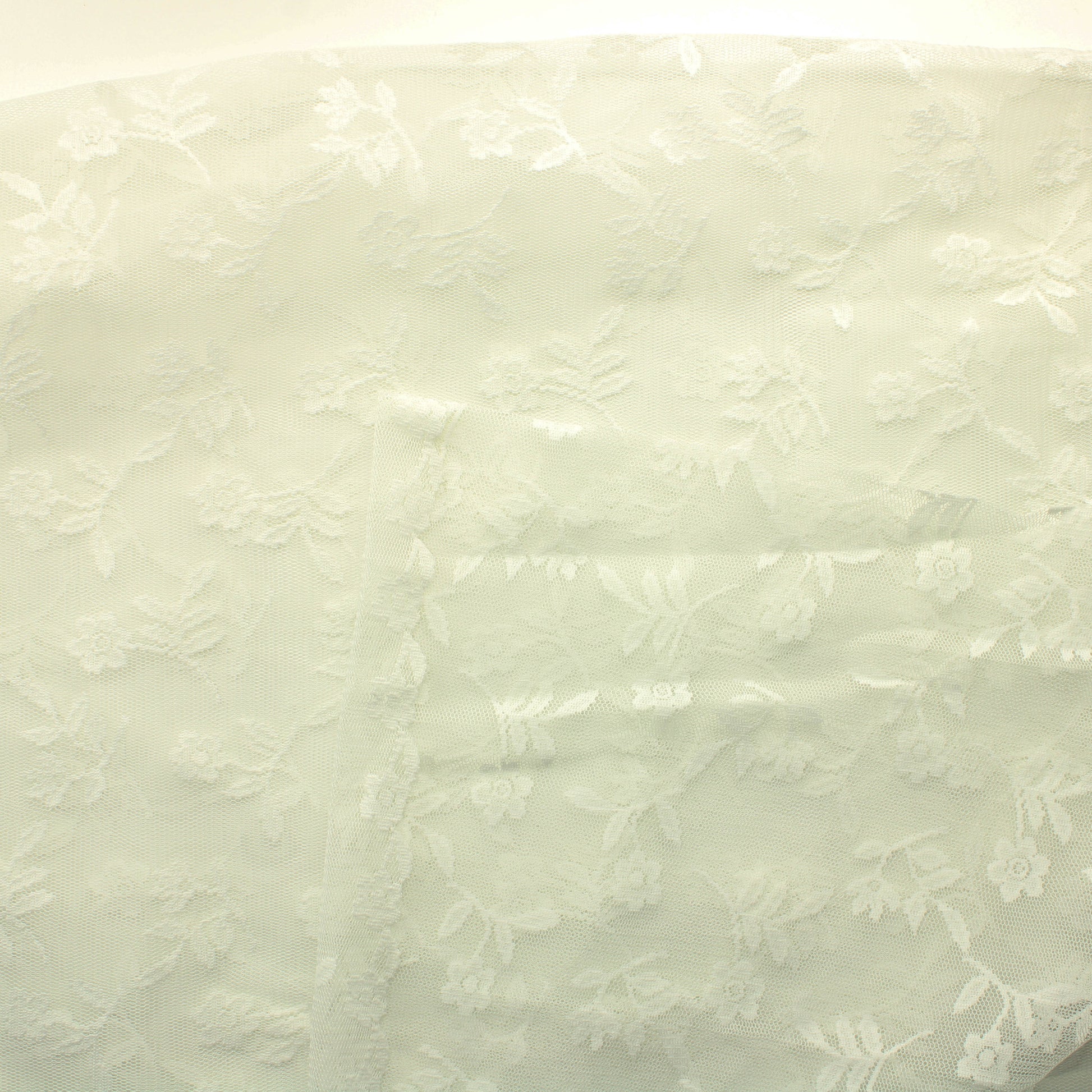 Valkoinen Pitsikangas - Pala