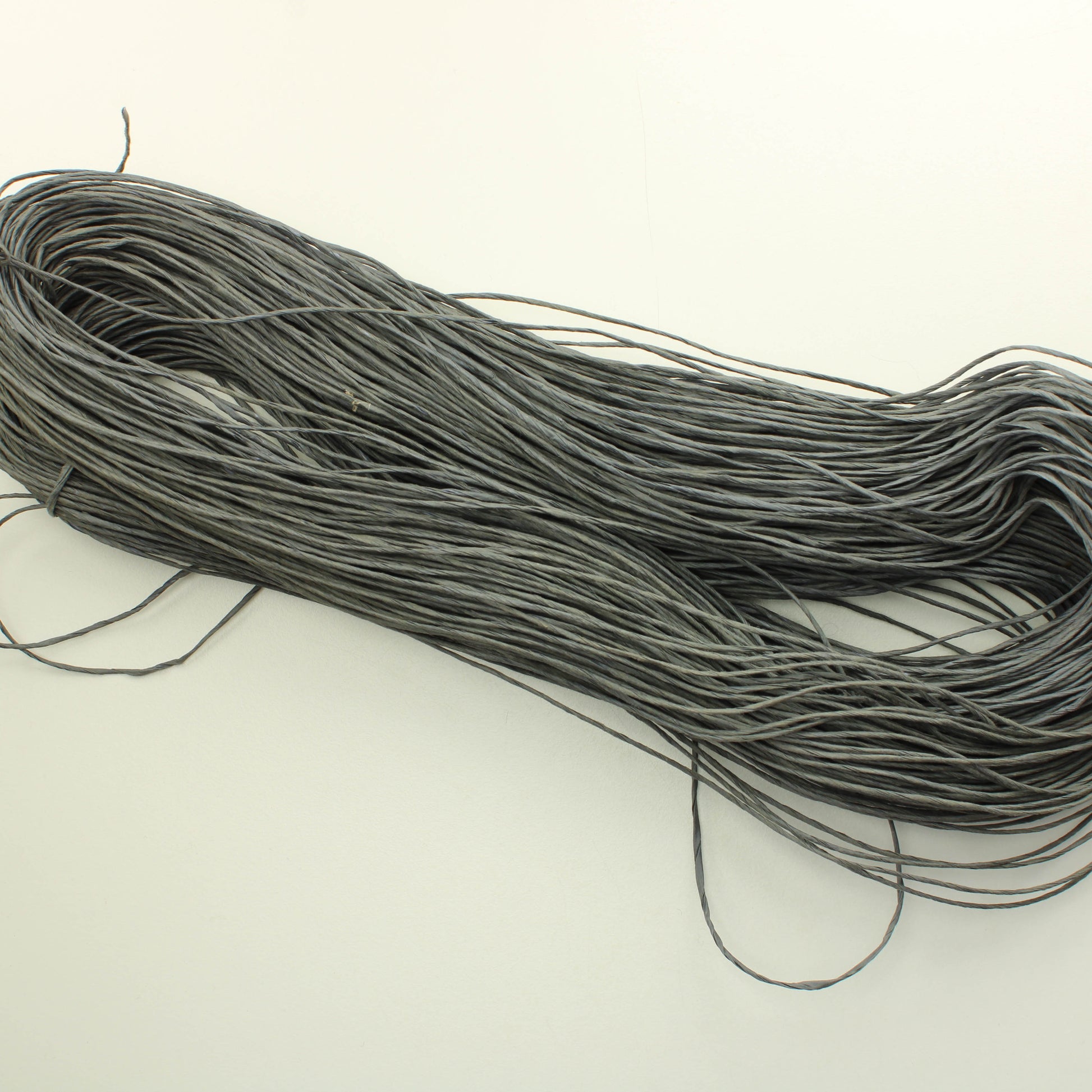 Harmaa paperinaru (140g)