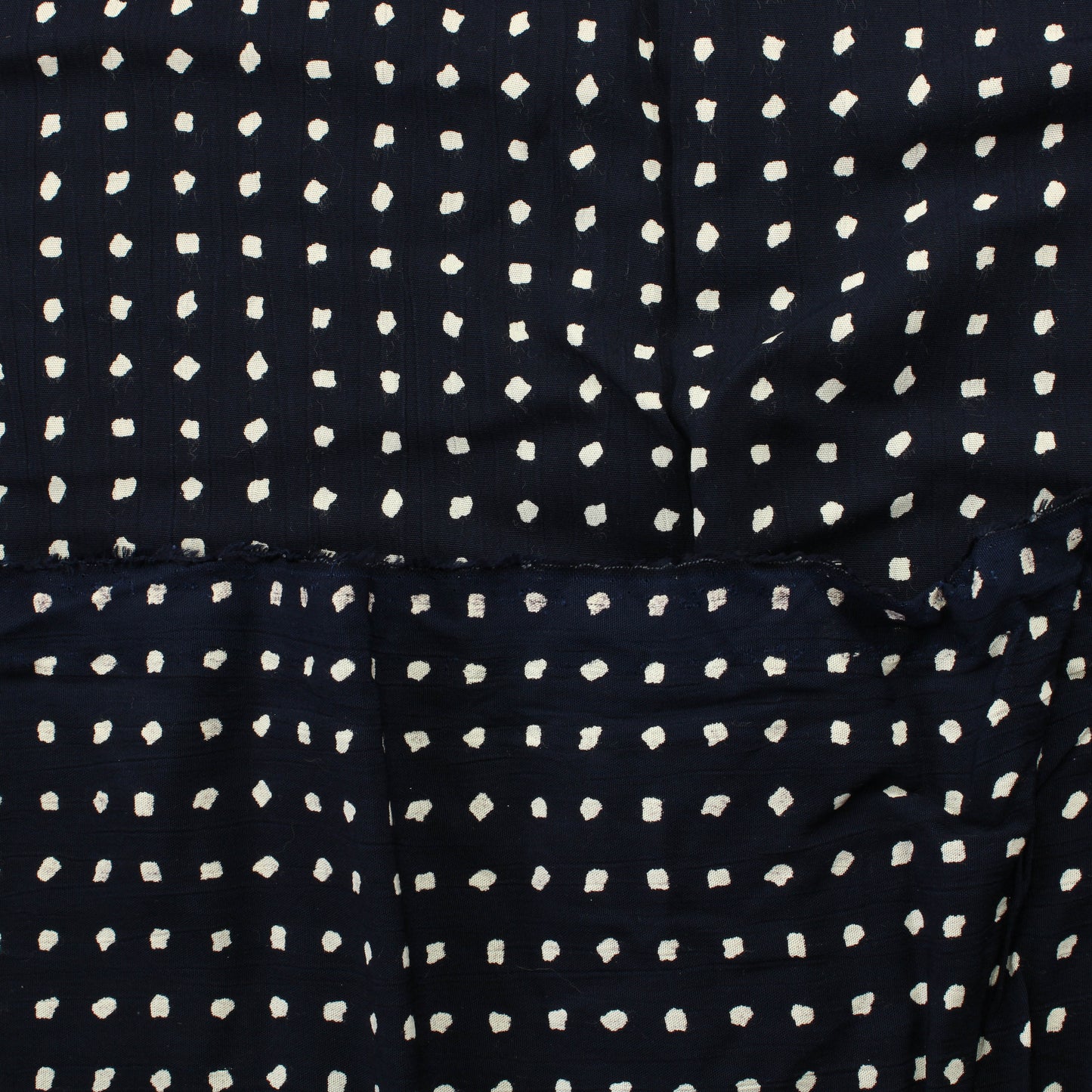 Tummansininen pilkullinen Vaatetuskangas - Pala