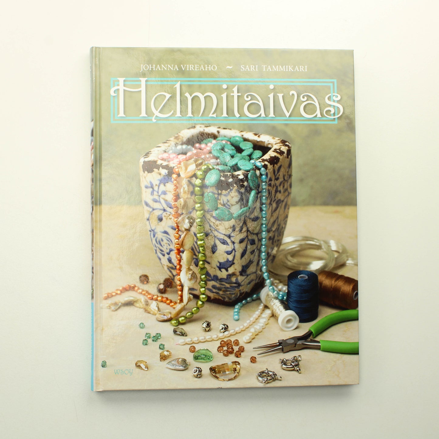 Johanna Vireaho, Sari Tammikari: Helmitaivas
