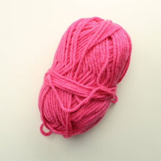 Tekokuitu tai tekokuitusekoitteinen glitterlanka 90g