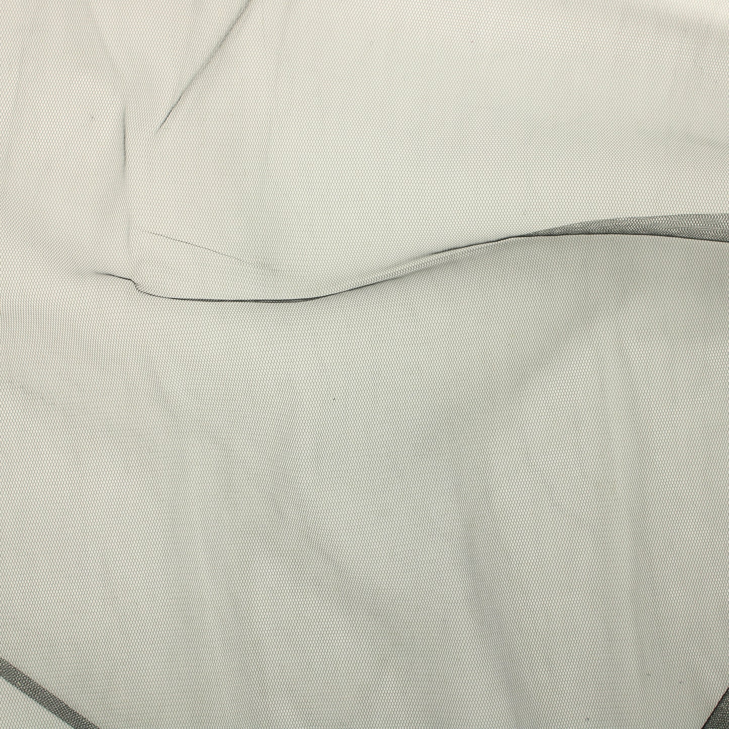 Musta Pehmeähkö Tylli - Pala