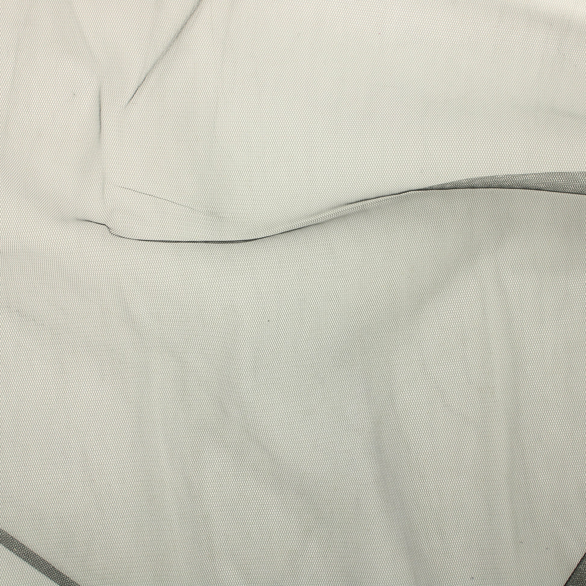 Musta Pehmeähkö Tylli - Pala