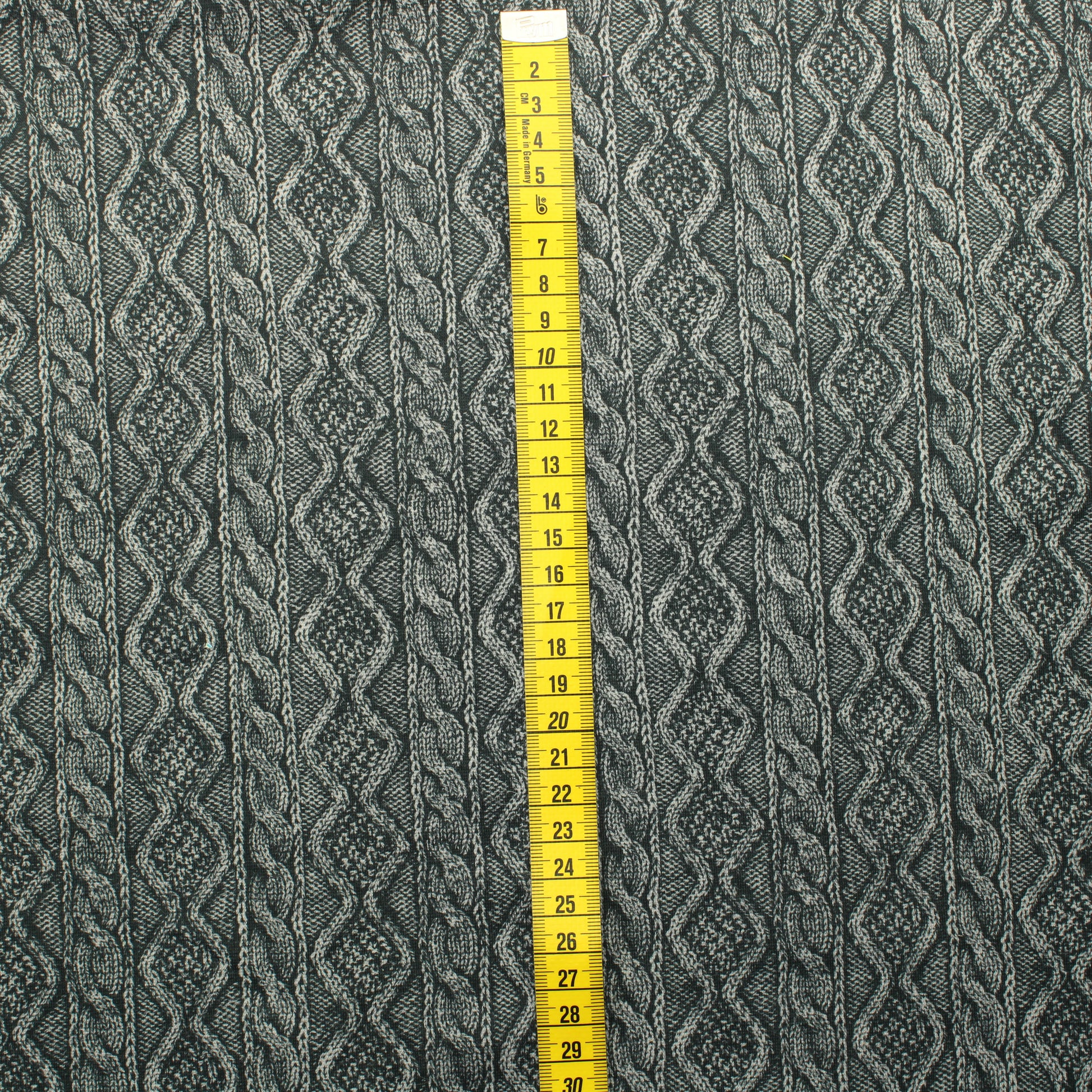 Tummanharmaa neuloskuvioinen Tekokuituinen Neulos - Pala