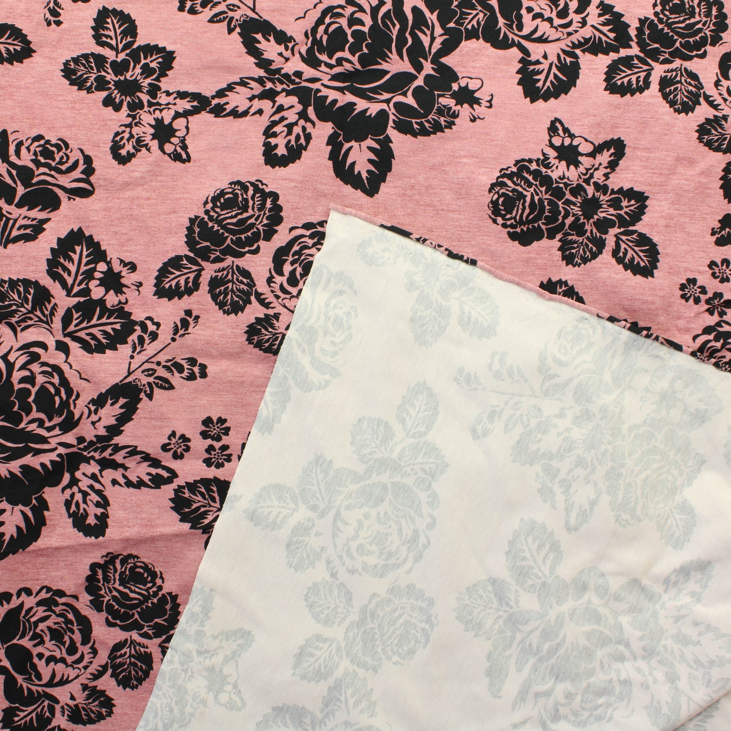 Ommellinen Babushka Roses Trikoo - Pala