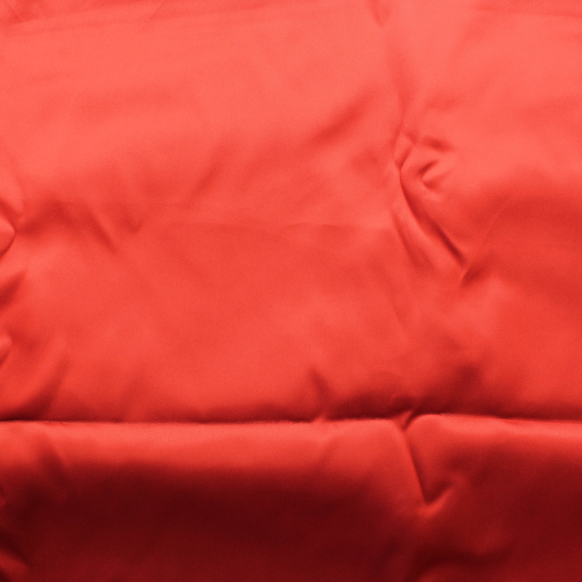 Kaksivärinen Satiinimainen Sisustuskangas - Pala