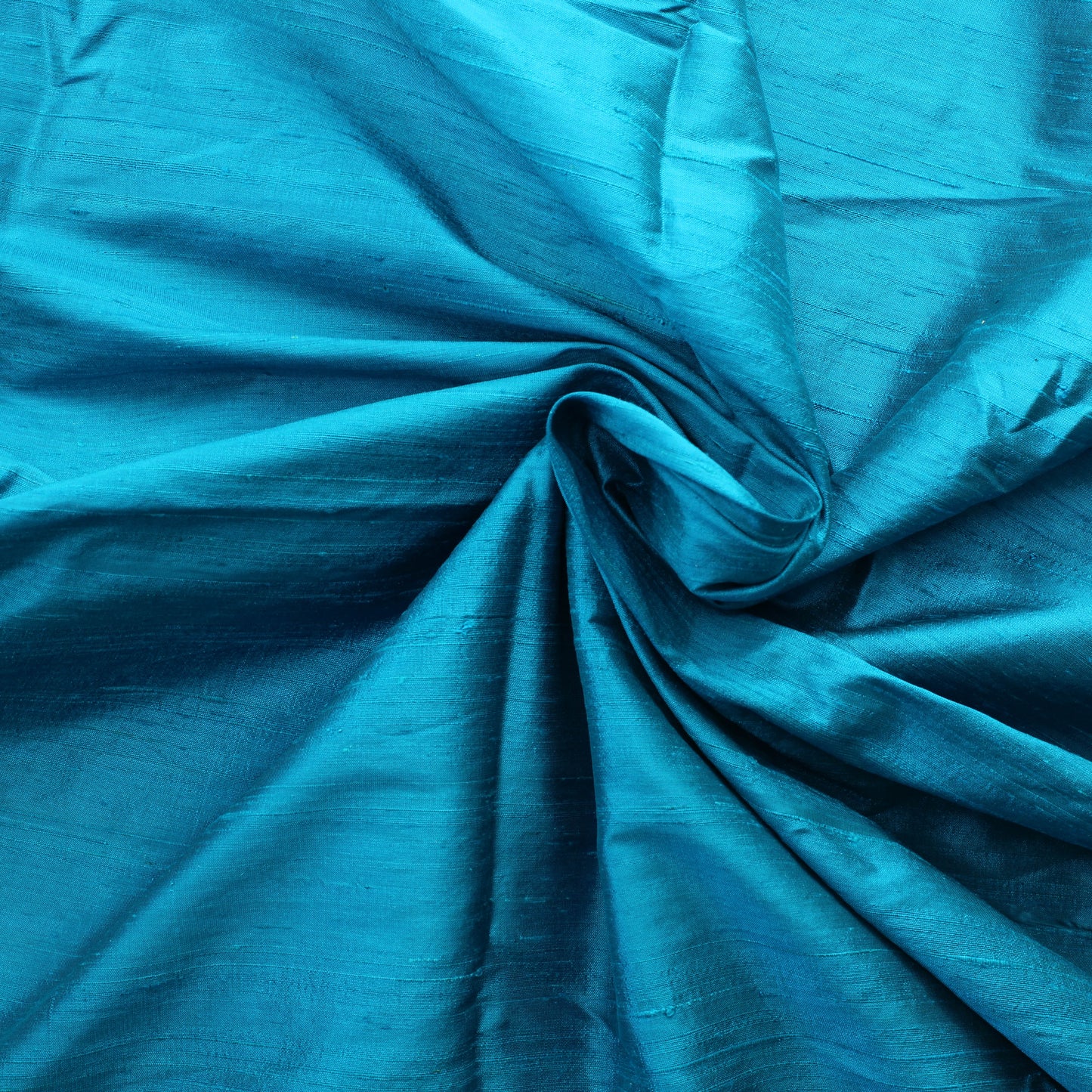 Tummaturkoosi Silkki - Pala