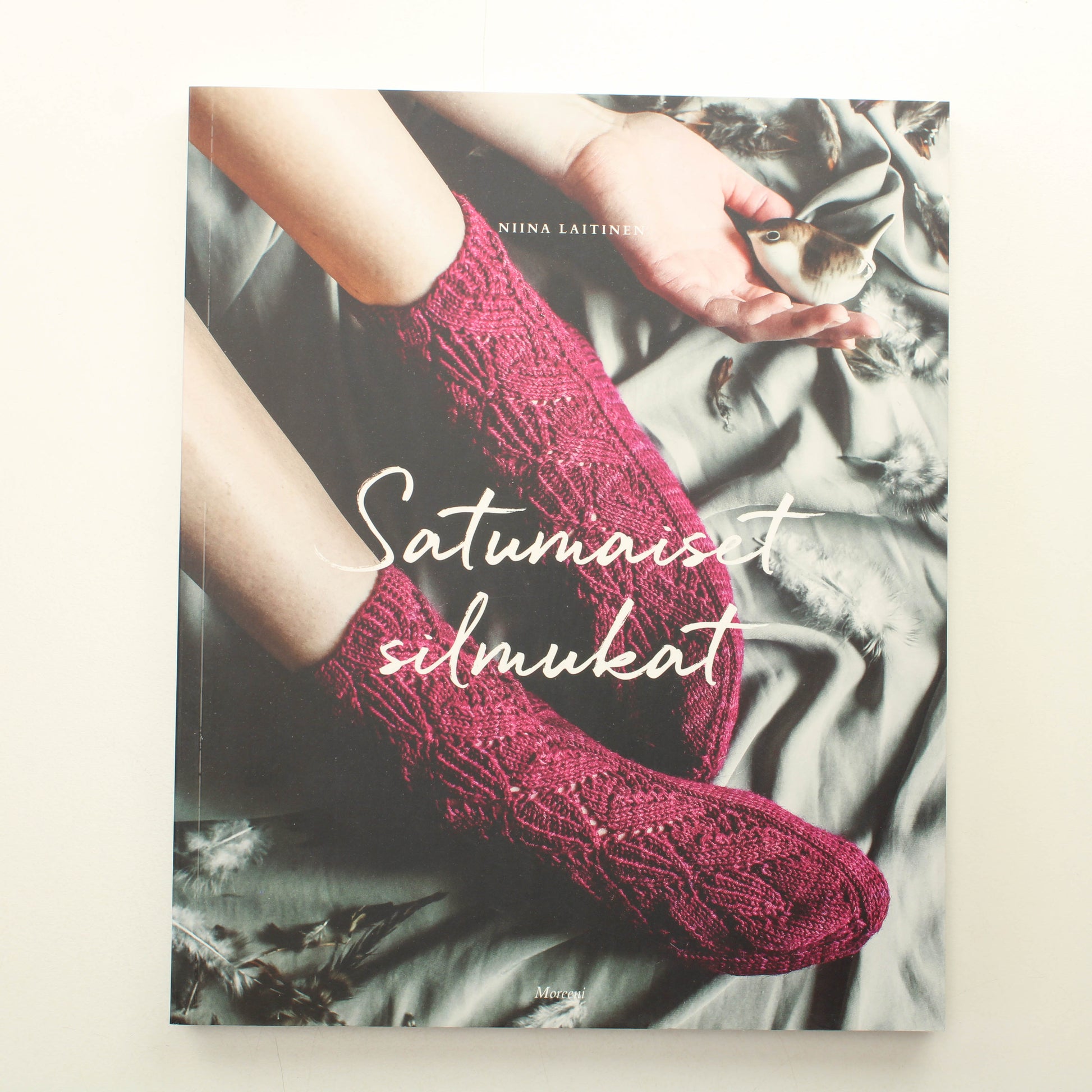 Niina Laitinen: Satumaiset silmukat