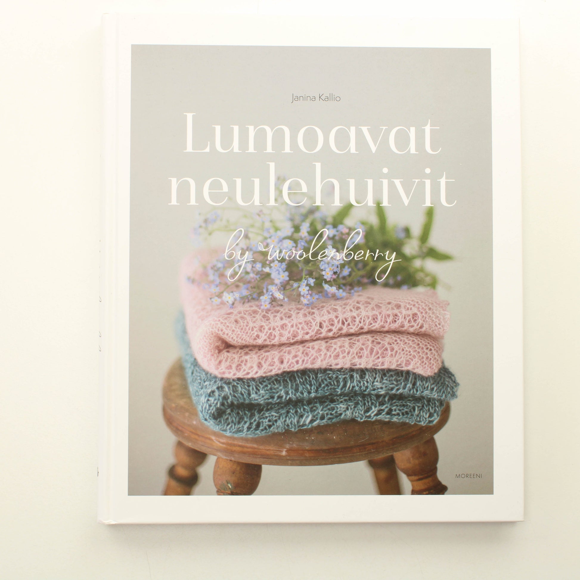 Janina Kallio: Lumoavat Neulehuivit by woolenberry