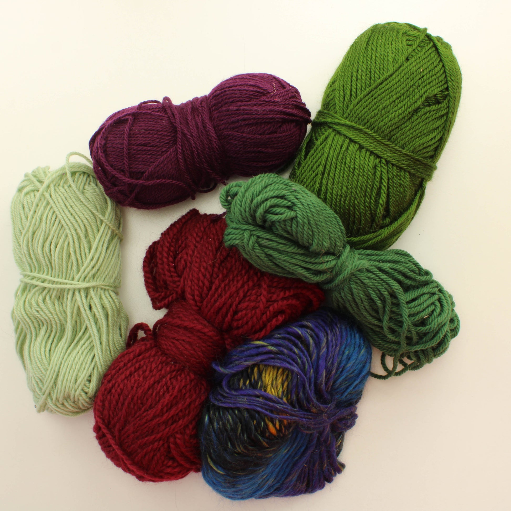 Akryyli- ja villasekoitelankoja - Lankapussi 227 (290g)