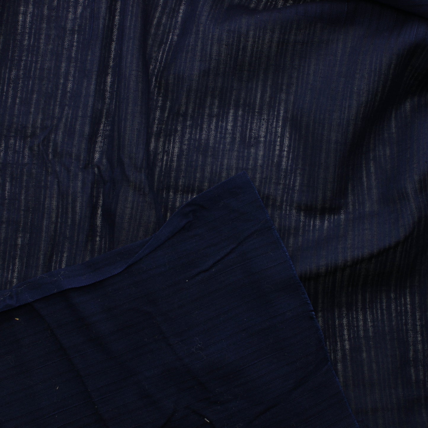 Tummansininen pystyraitainen Puuvilla - Pala