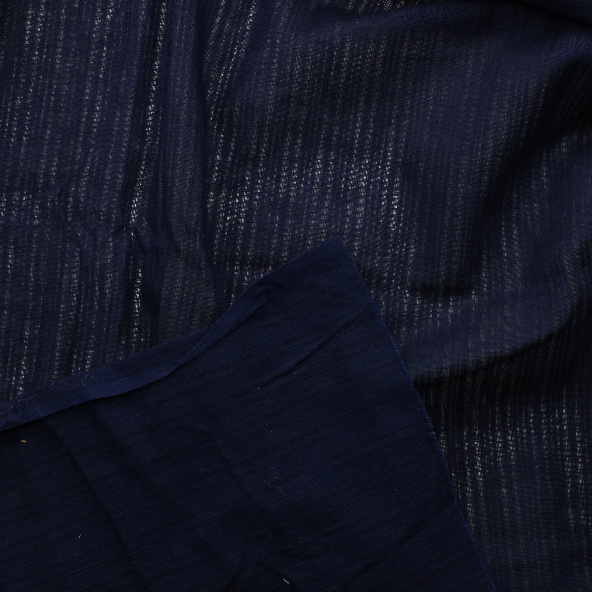 Tummansininen pystyraitainen Puuvilla - Pala