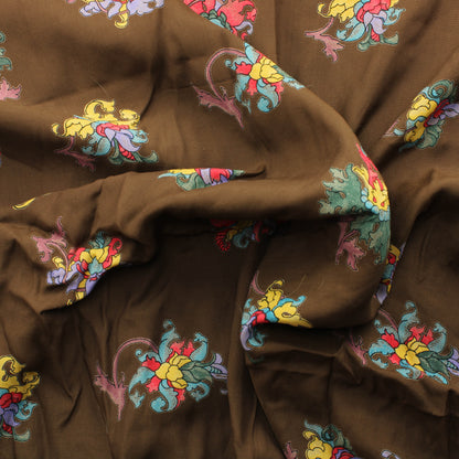 Ruskea kuviollinen Vaatetuskangas - Pala