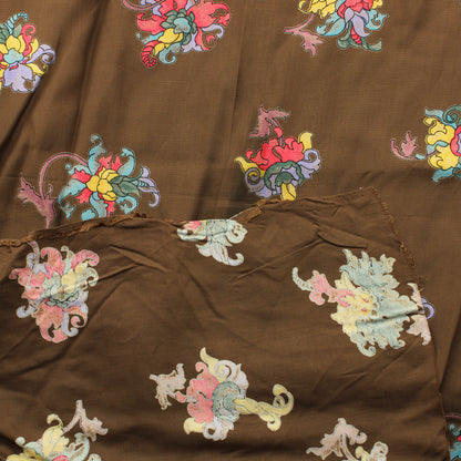 Ruskea kuviollinen Vaatetuskangas - Pala