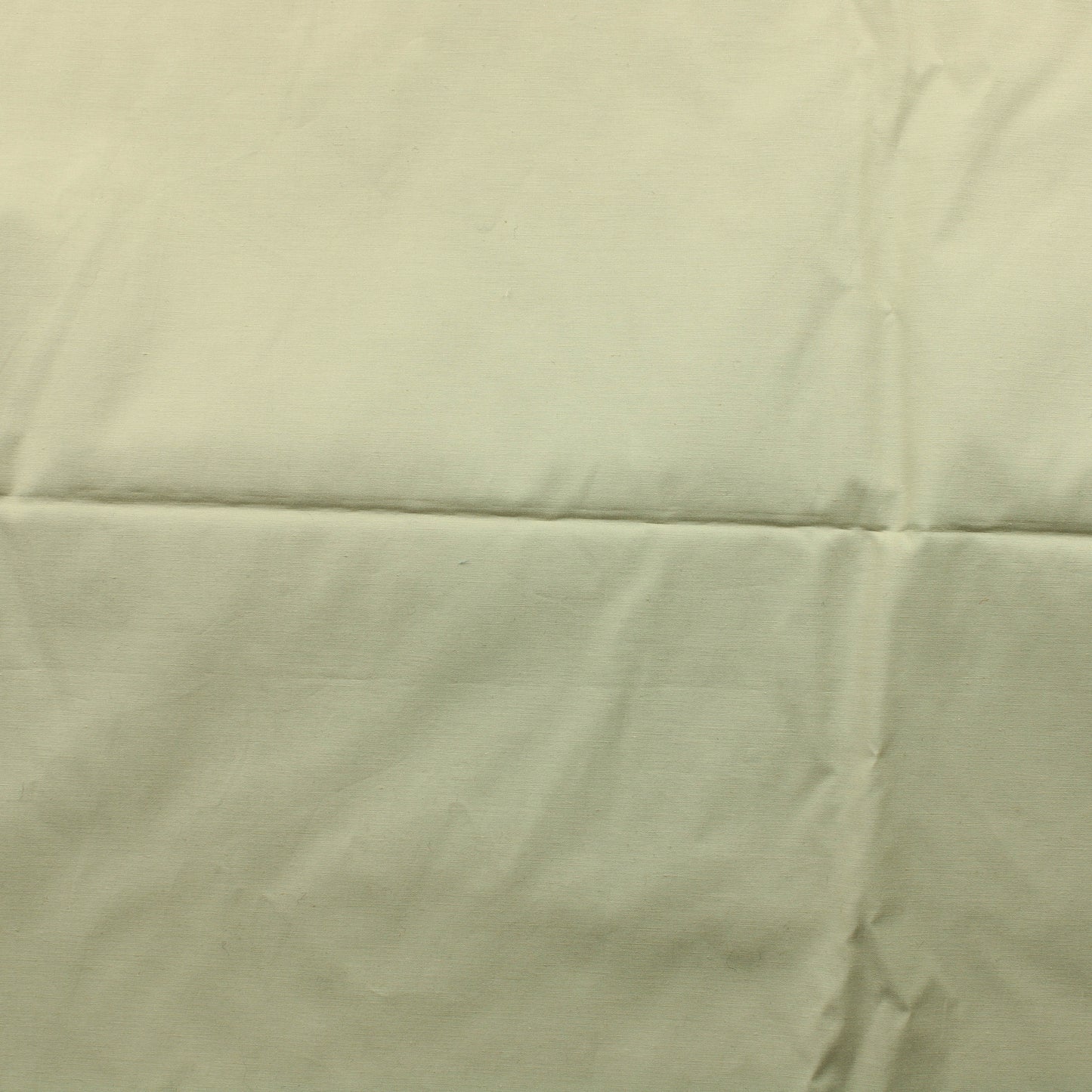 Vaalea harmahtava Vaatetuskangas nro 12 - Pala