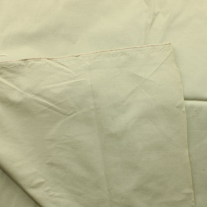 Vaalea harmahtava Vaatetuskangas nro 12 - Pala