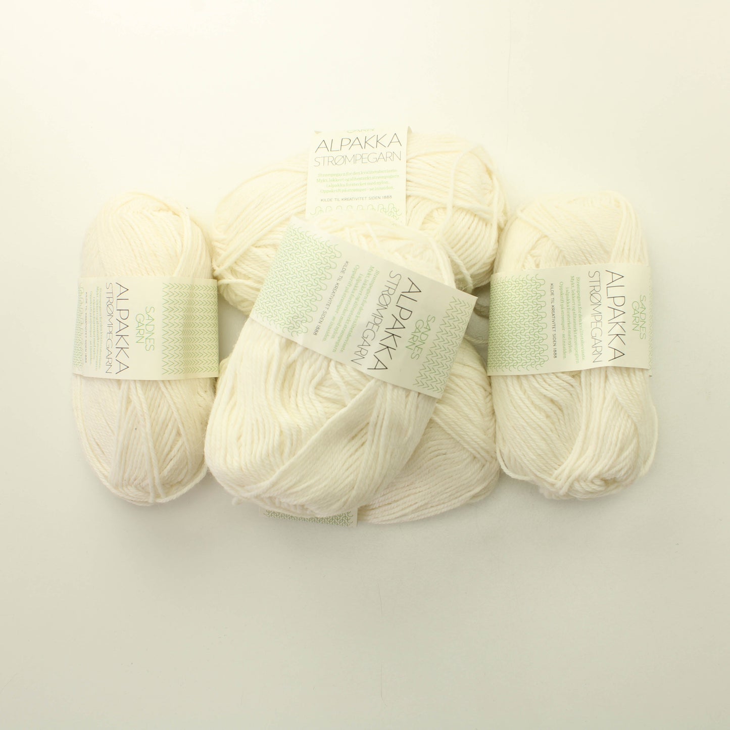 Sandnes Garn Alpakka Strompegarn - 1021 Lankapussi 85 (250g)