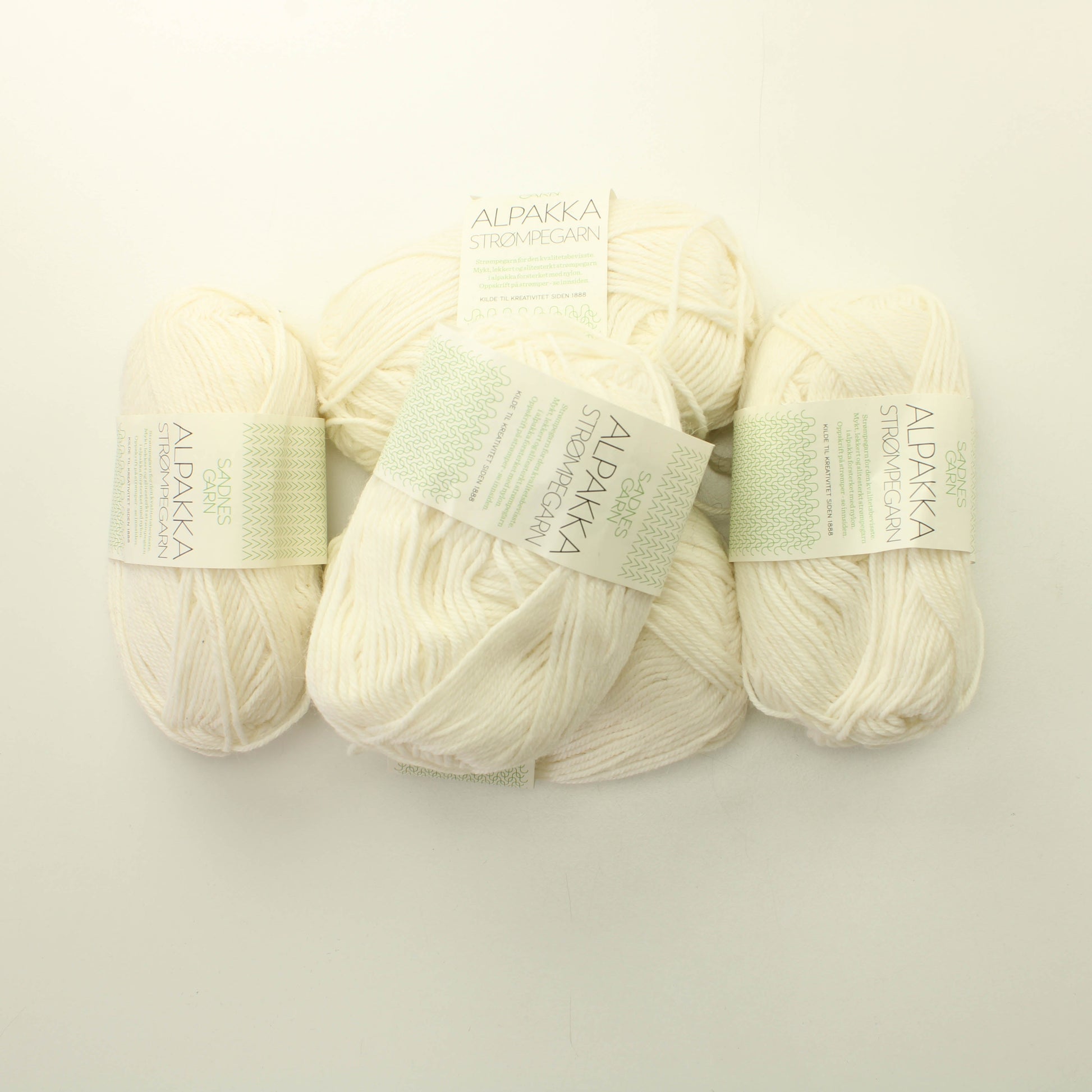 Sandnes Garn Alpakka Strompegarn - 1021 Lankapussi 85 (250g)