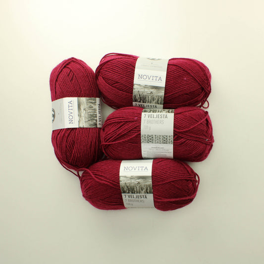 Novita 7 Veljestä - 588 Lankapussi (400g)