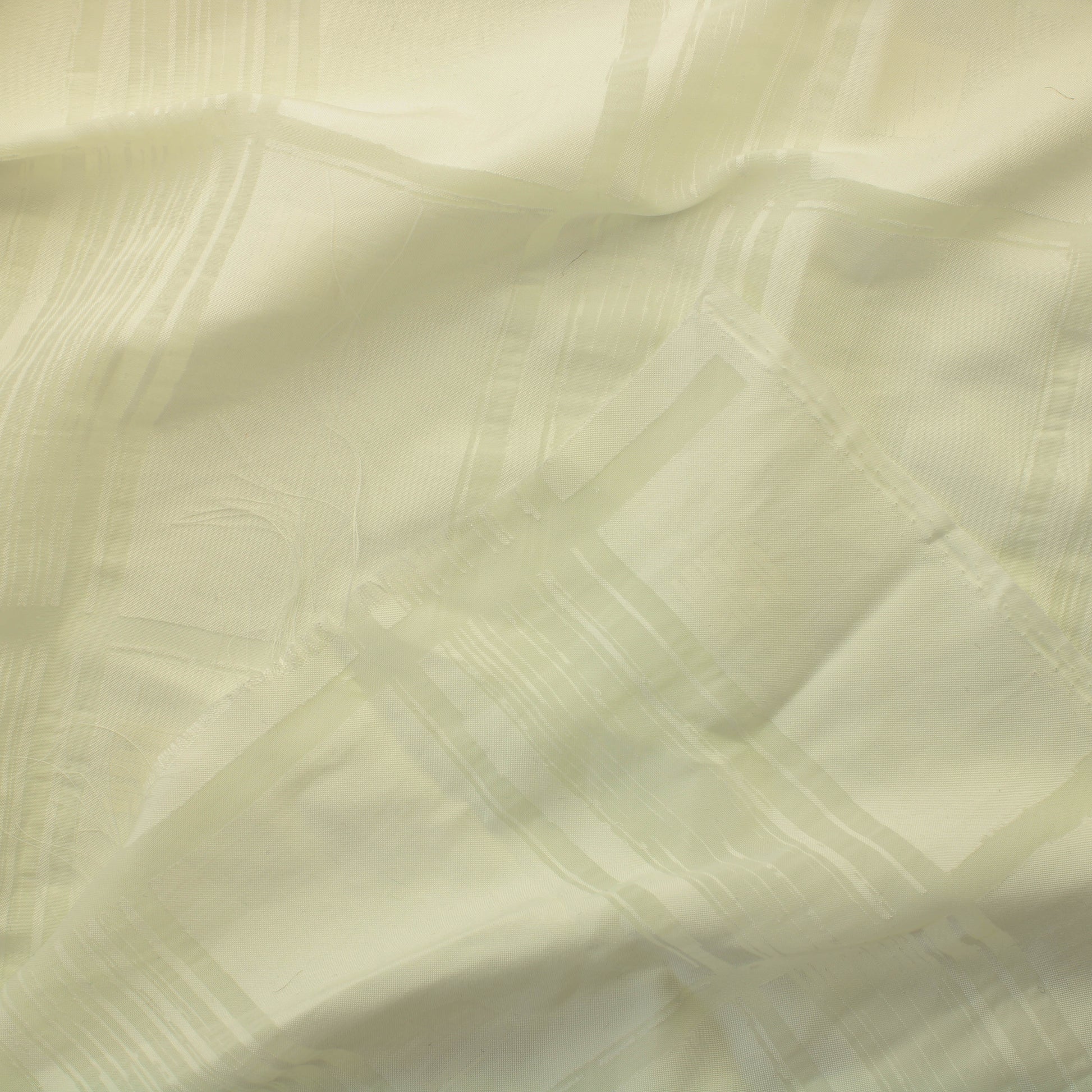 Valkoinen Ruudullinen Valoverhokangas - Pala