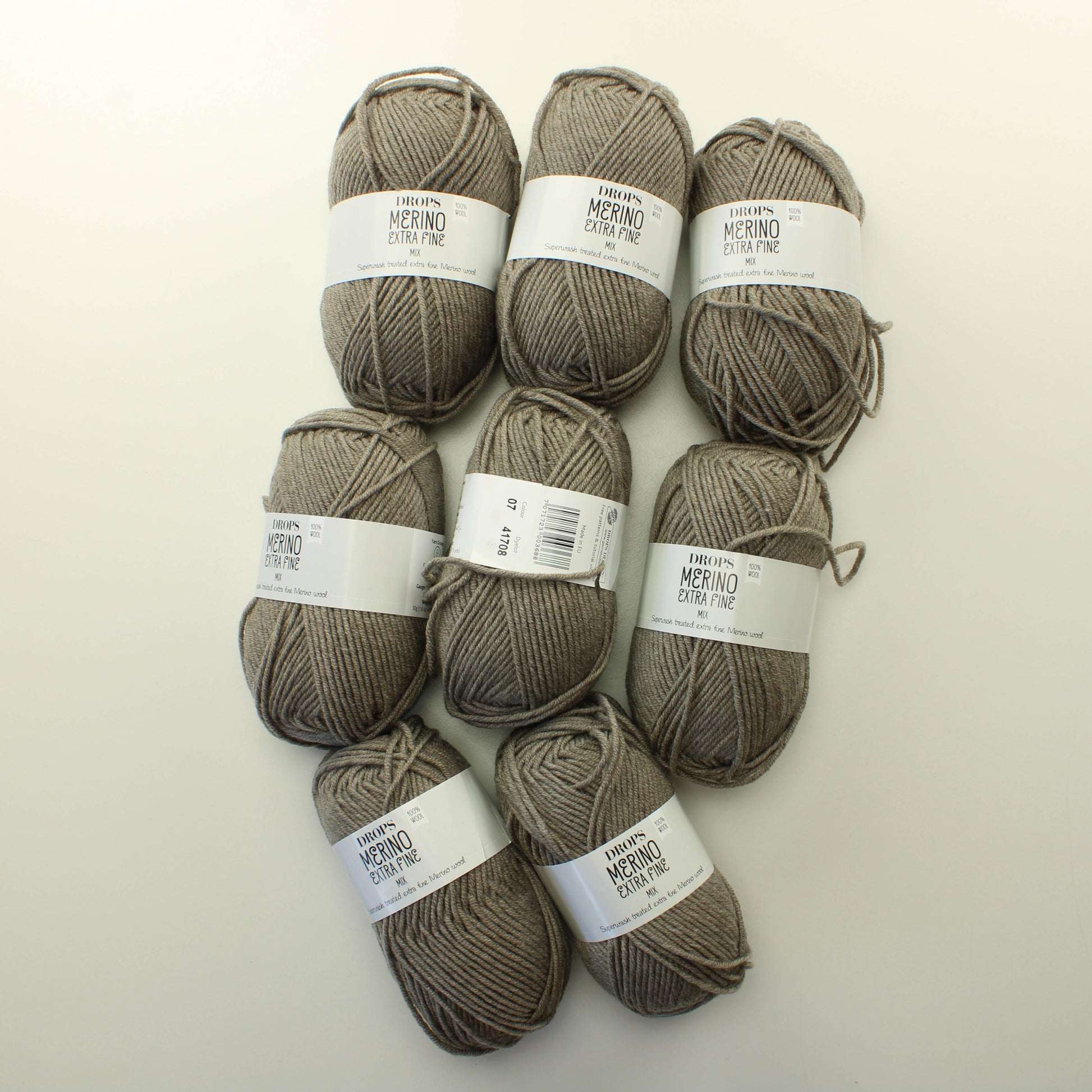 Drops Merino Extra fine - 07 Lankapussi 542 (400g)