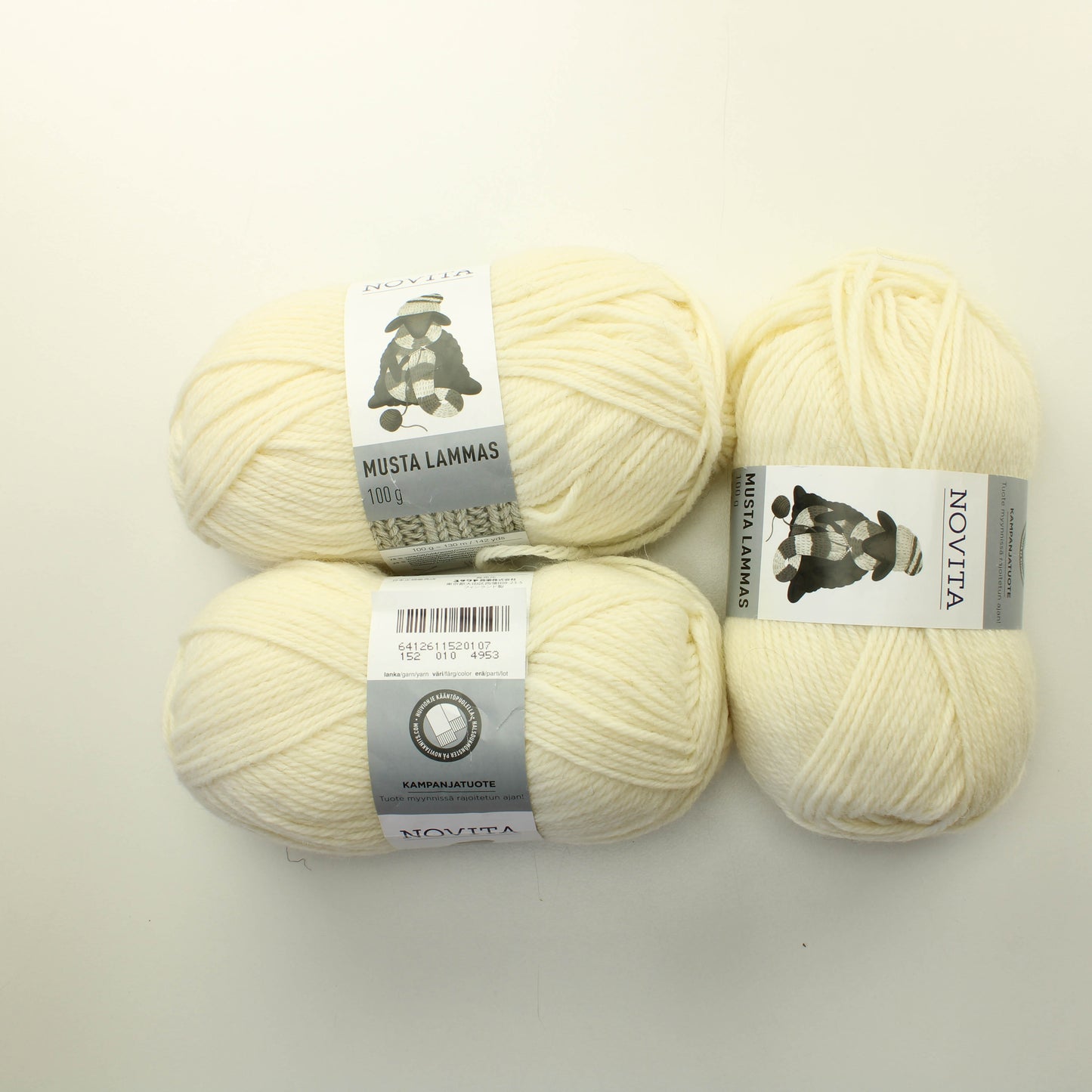 Novita Musta lammas - 010 Lankapussi 366 (300g)