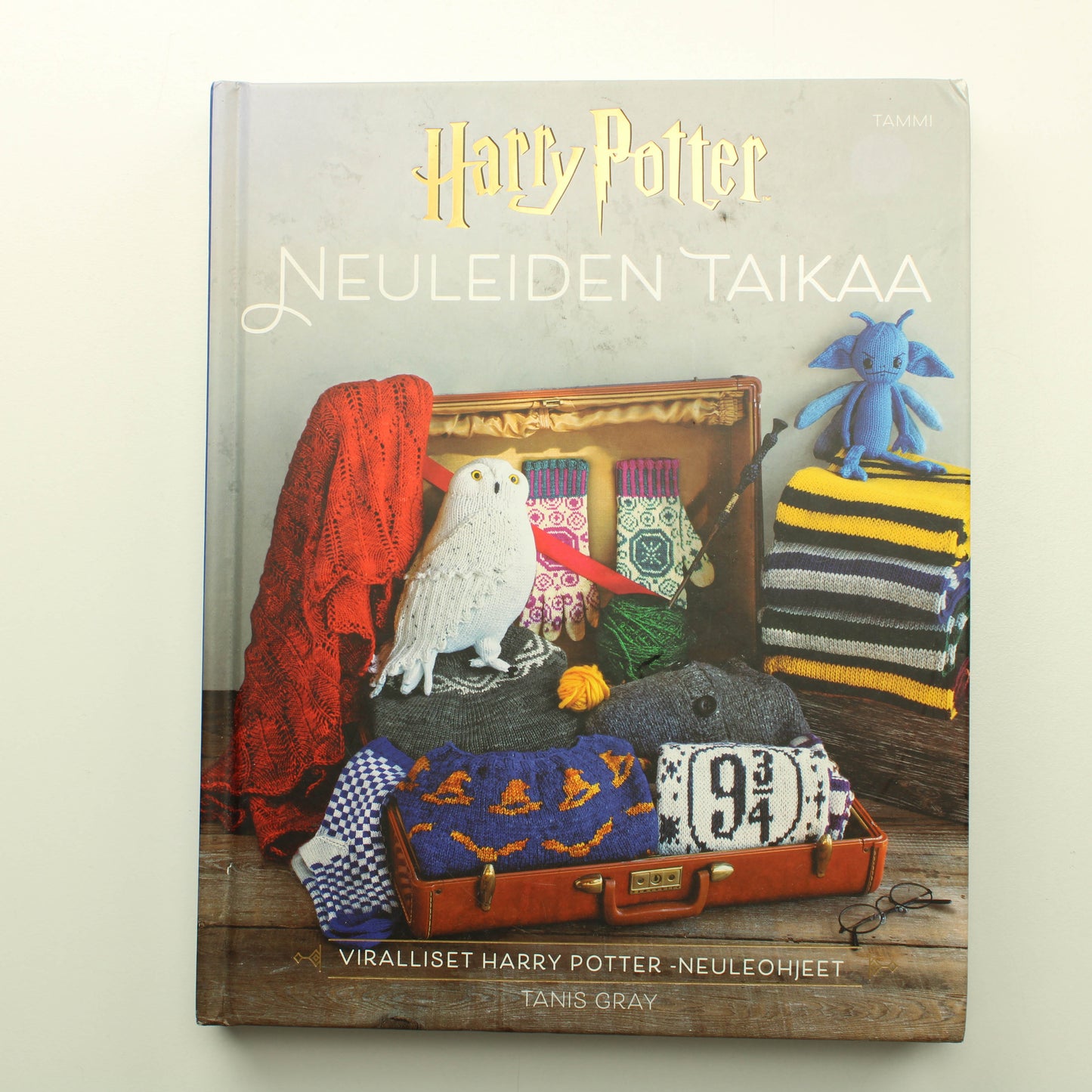 Tanis Gray: Harry Potter Neuleiden taikaa