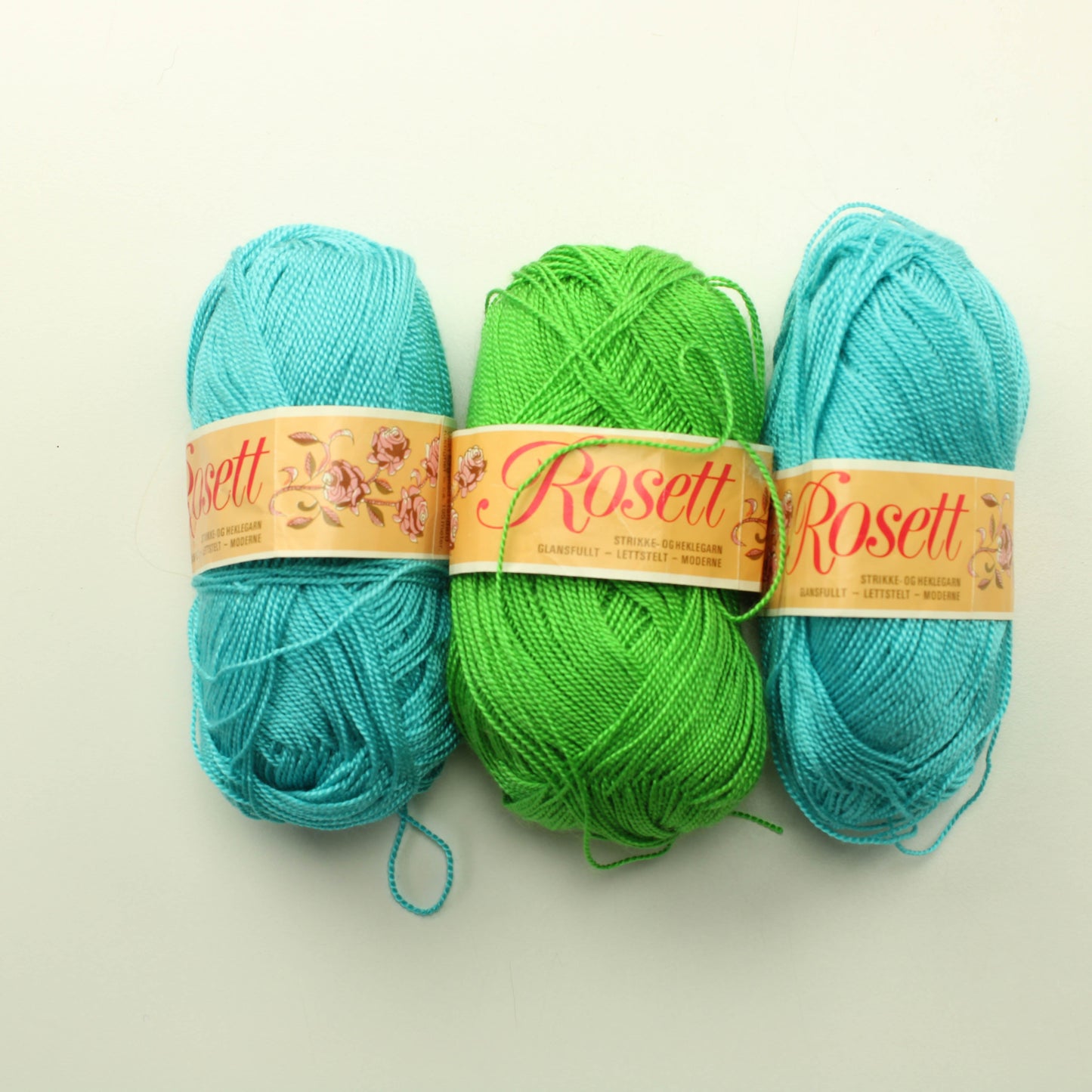 Sandnes Kamgarn Spinneri Rosett - Lankapussi ]89 (150g)
