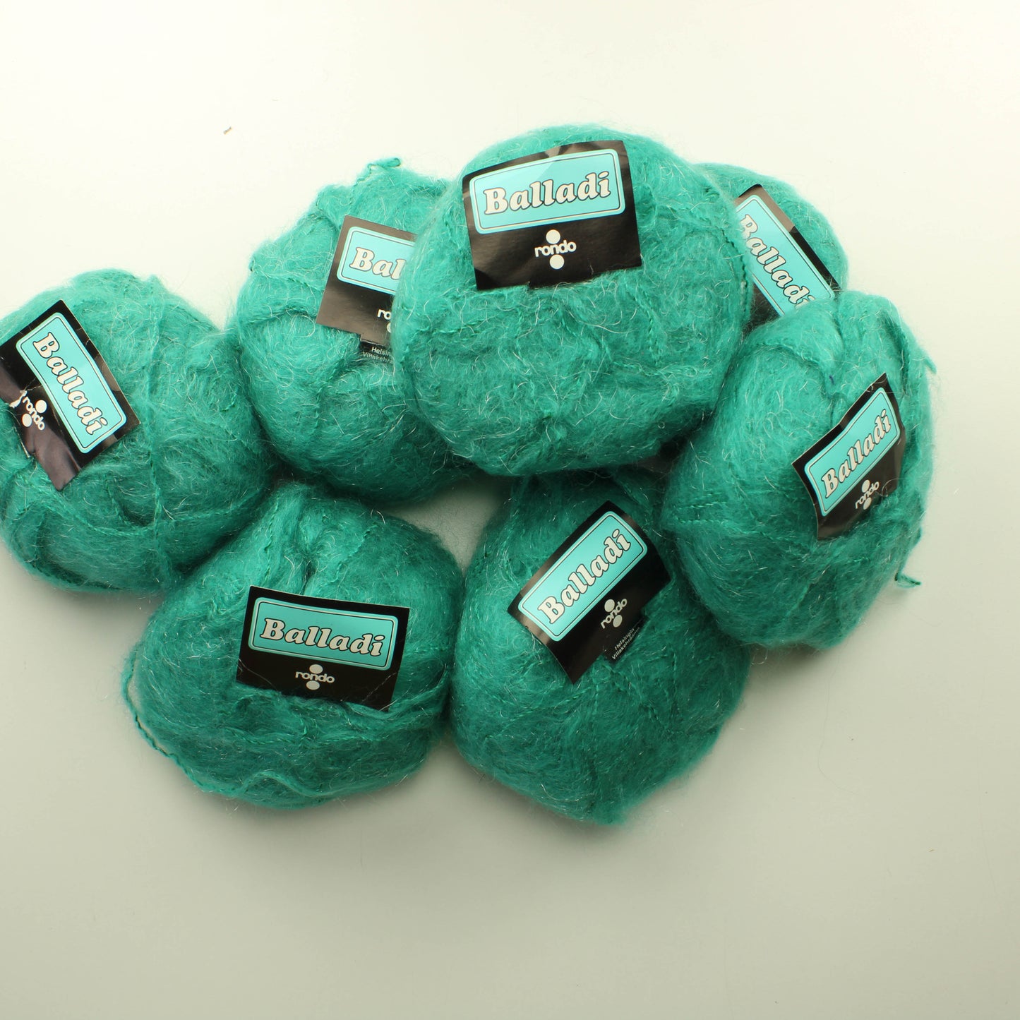Rondo Balladi - 202 Lankapussi 562 (350g)