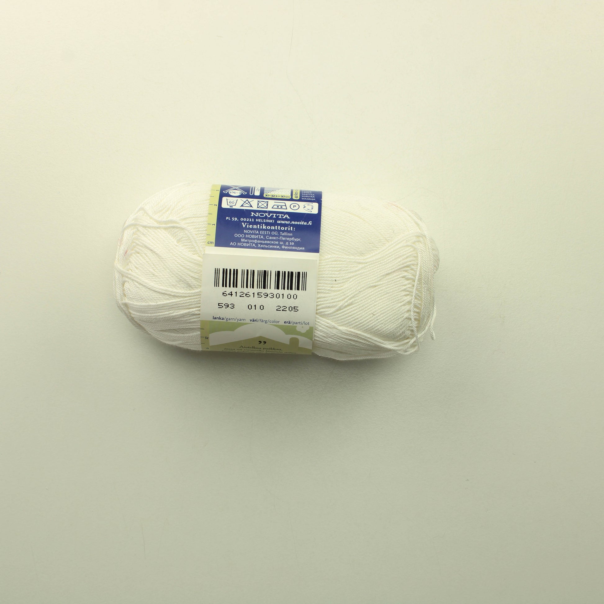 Novita Kotiväki 100g - 010 Lankapussi (175g, osa langsata käytetty ja keritty takaisin kerälle)