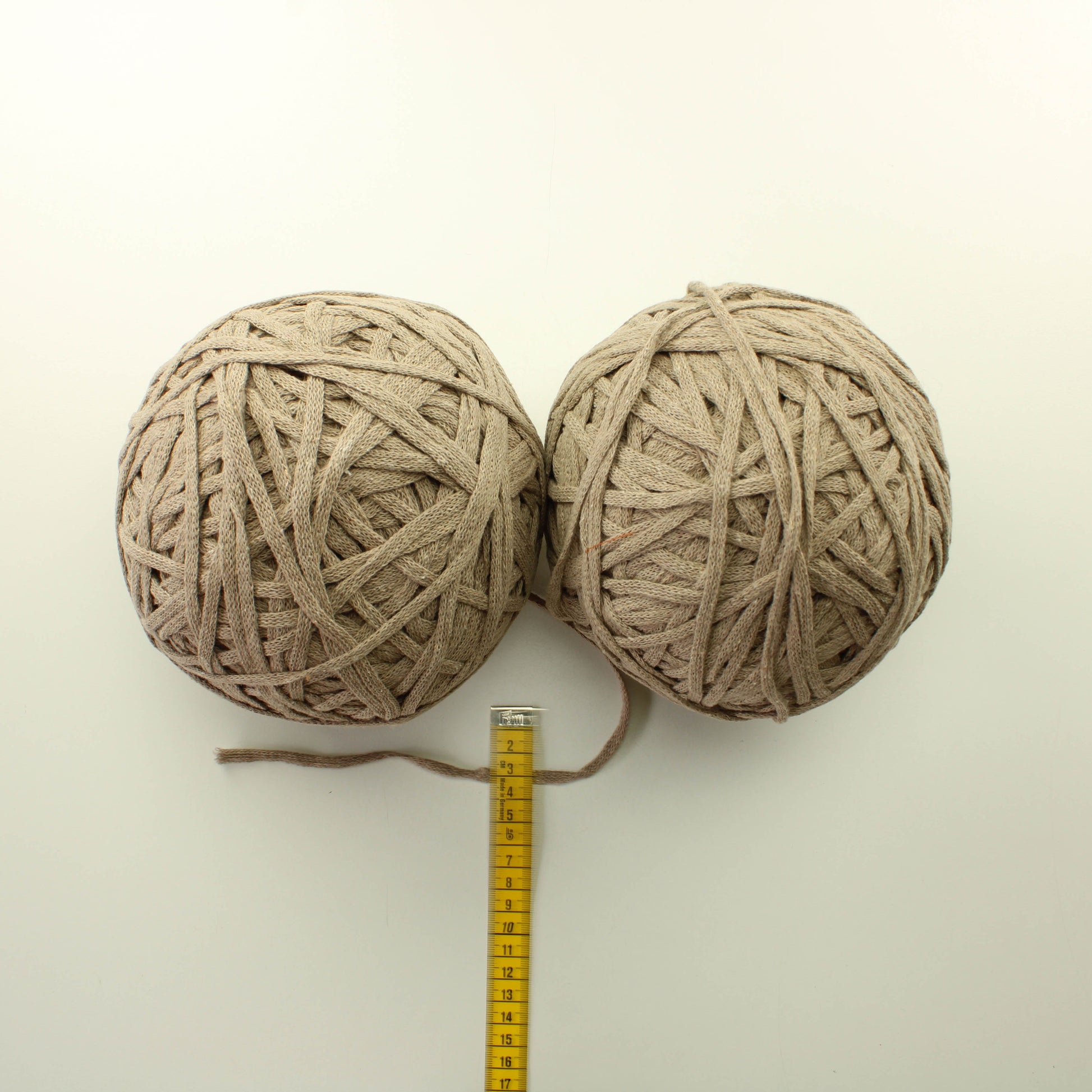 Beige Ontelokude - Lankapussi (1050g)