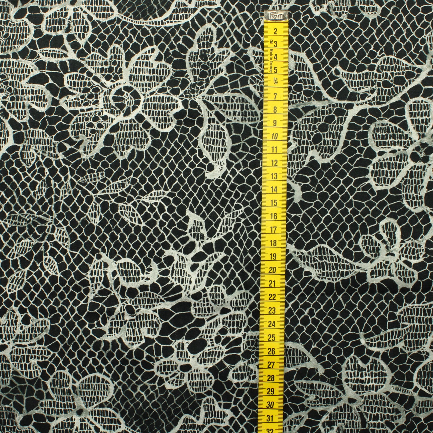 Mustavalkoinen Pitsi Trikoo 300cm - Pala